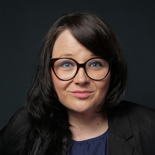 Ramona Casasola-Greiner